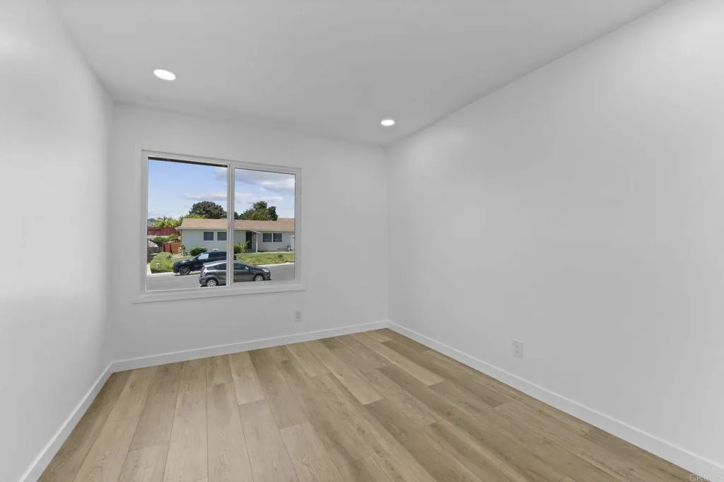 https://cdn.realtyfeed.com/cdn/127/306565102/b3b6d14a23b160859b68f25ff1a53bb9.webp