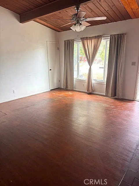 https://cdn.realtyfeed.com/cdn/127/306565105/16608e7b663f33e9d87120d2a2a8e521.webp