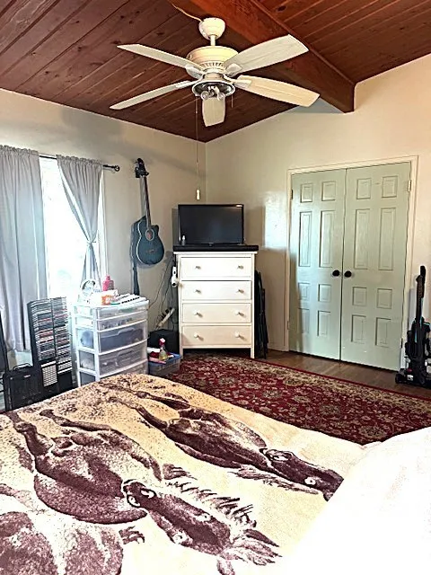 https://cdn.realtyfeed.com/cdn/127/306565105/33cf5f7bab3e6aa39e5f32e6d77cc420.webp