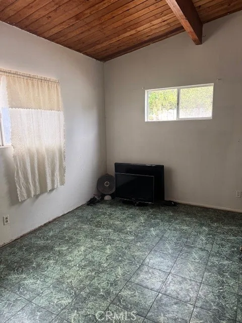 https://cdn.realtyfeed.com/cdn/127/306565105/c7d436c01d3eb531adbd421851b36433.webp