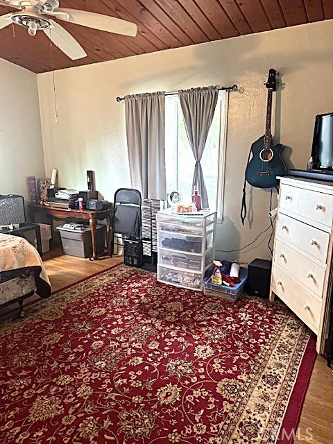 https://cdn.realtyfeed.com/cdn/127/306565105/fae11aea3e9fea18d9b0c81b22f4c1e1.webp