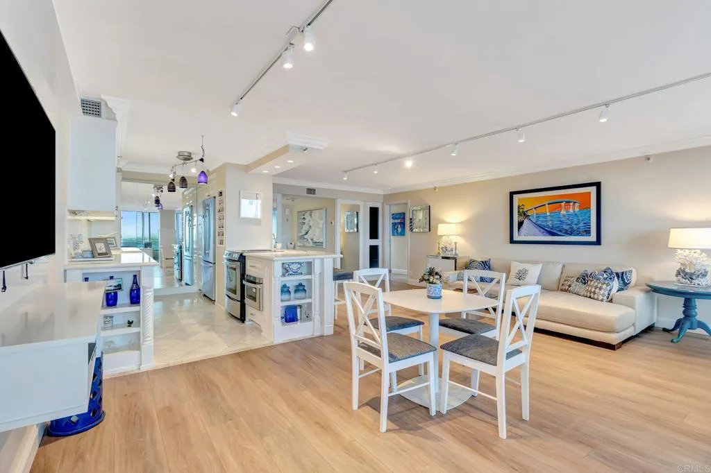 https://cdn.realtyfeed.com/cdn/127/306565127/096dcbd3cd7ca4fd5377812ec3a70d69.webp
