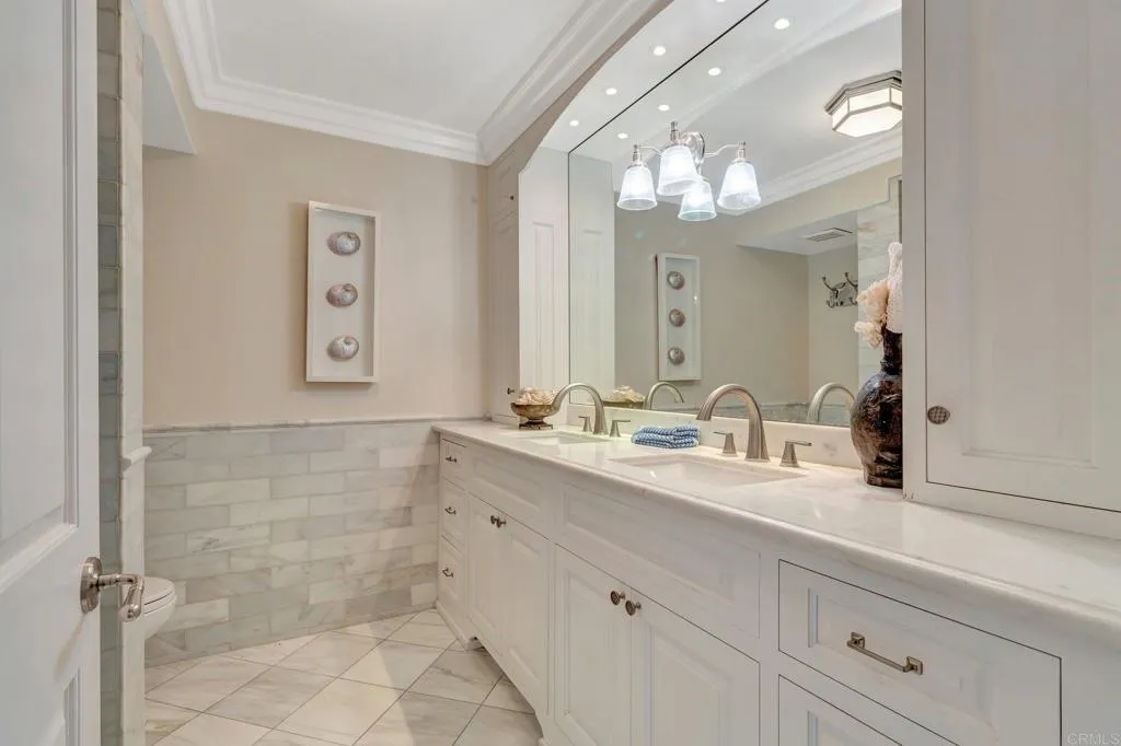 https://cdn.realtyfeed.com/cdn/127/306565127/194d59d21e5256a3e24bcfc05db33c20.webp