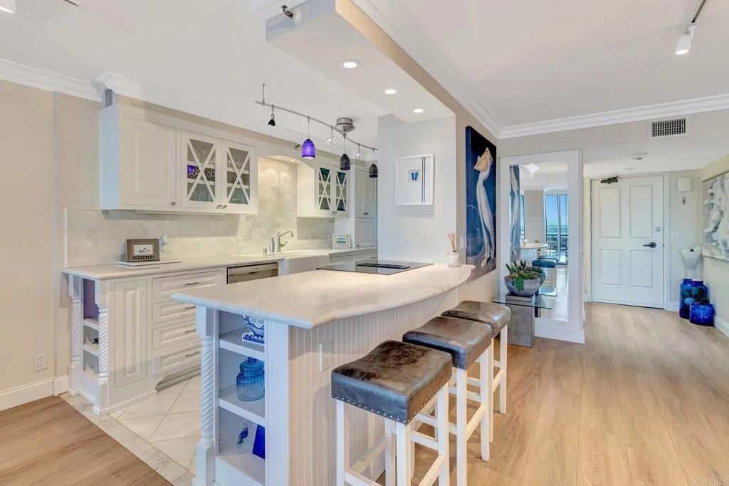 https://cdn.realtyfeed.com/cdn/127/306565127/752c3ba0f7b1d5853c98345ade3d04c3.webp