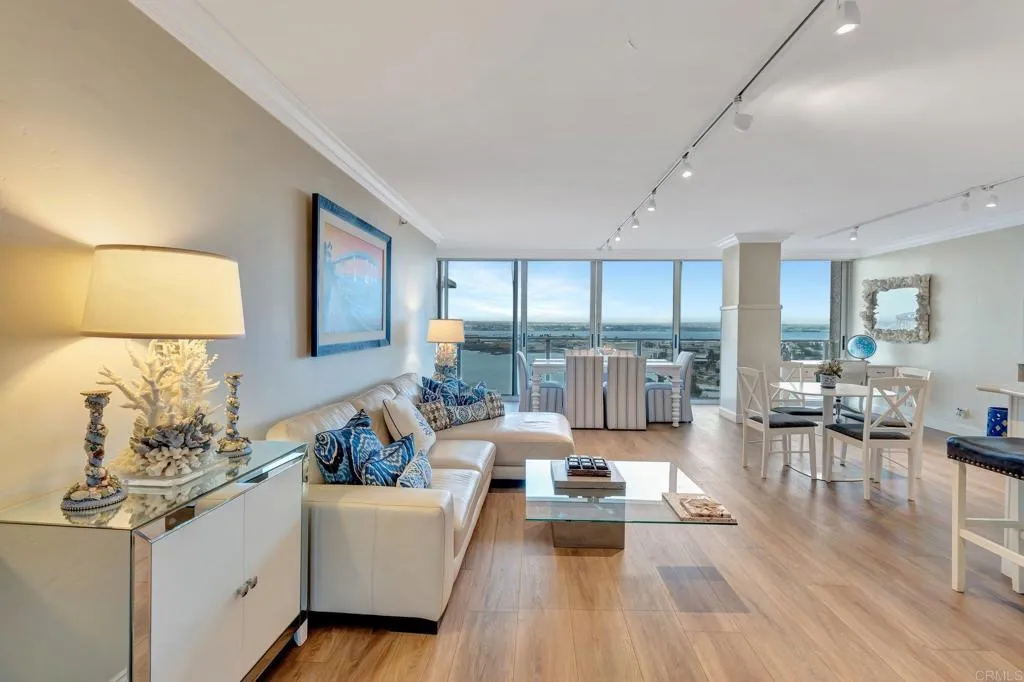 https://cdn.realtyfeed.com/cdn/127/306565127/a35483282986b636352151d380e8f5eb.webp