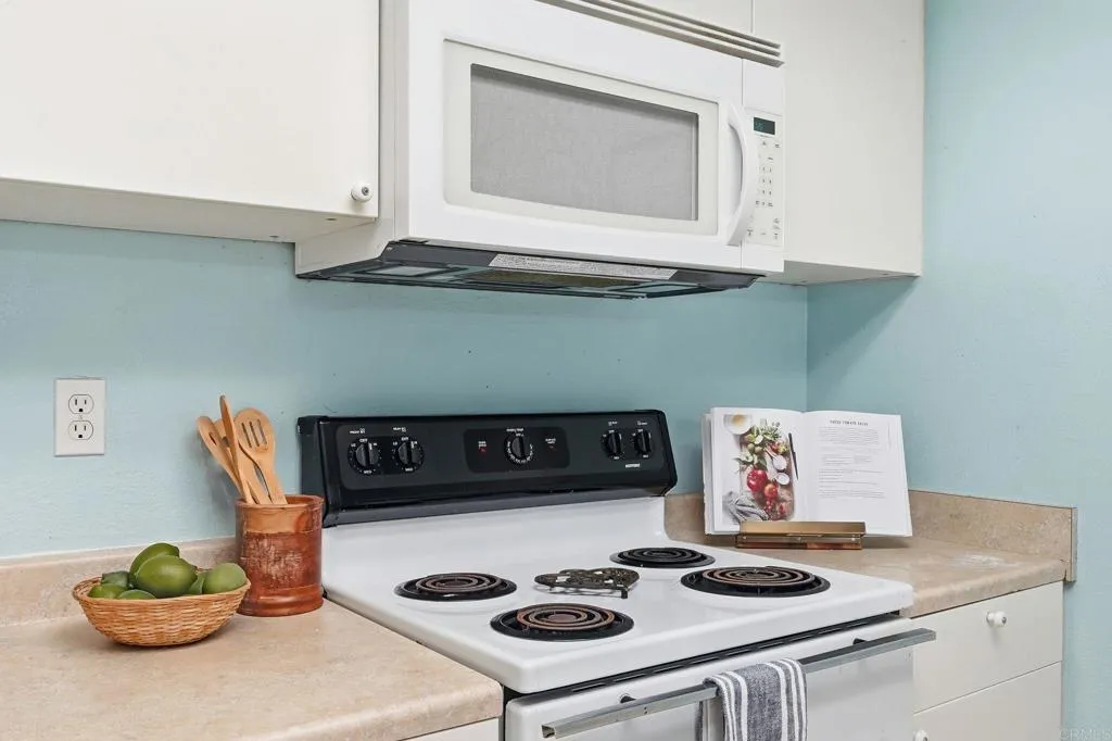 Photo #8: PTP2507798 Listing: Photo #8