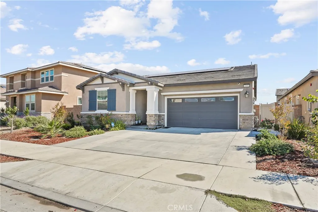 2451 spring wheat street