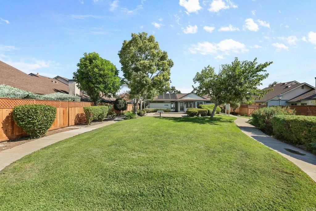 https://cdn.realtyfeed.com/cdn/127/306565440/6b13dcdcd0f07807451d92e328f821dc.webp