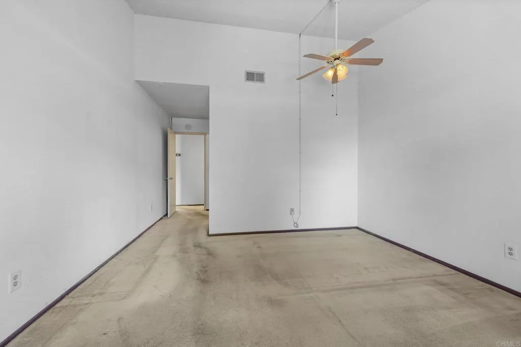 https://cdn.realtyfeed.com/cdn/127/306565440/c6dfc56c138ccef0c6926c7da39a97dd.webp
