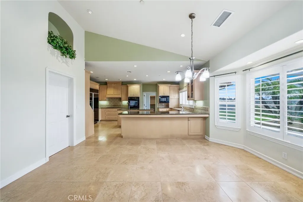 https://cdn.realtyfeed.com/cdn/127/306565443/0e7c03026a2d26058ace2b1736a8b4b7.webp