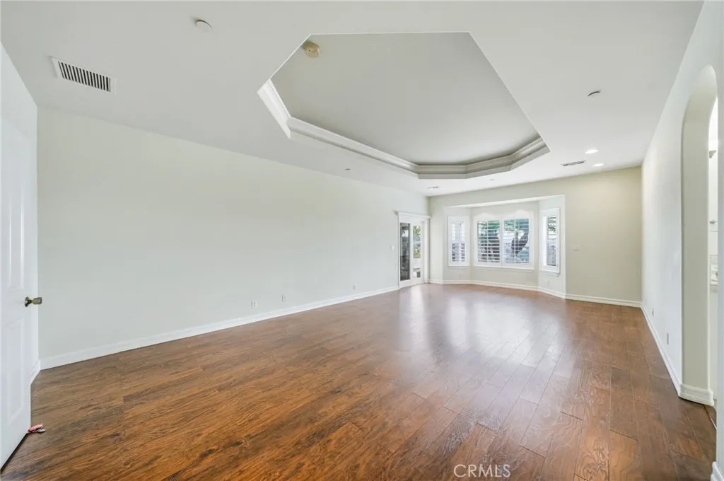 https://cdn.realtyfeed.com/cdn/127/306565443/36c64094819c1dea2a07e7e1953b852a.webp