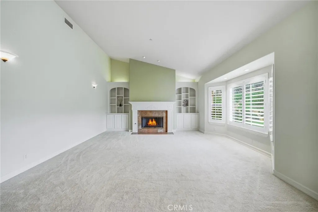 https://cdn.realtyfeed.com/cdn/127/306565443/e2f50f5e04beda6caa33d8591305b371.webp
