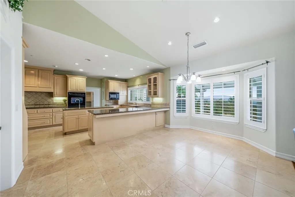 https://cdn.realtyfeed.com/cdn/127/306565443/e65628c2671e603f2da93a682e03ac9f.webp