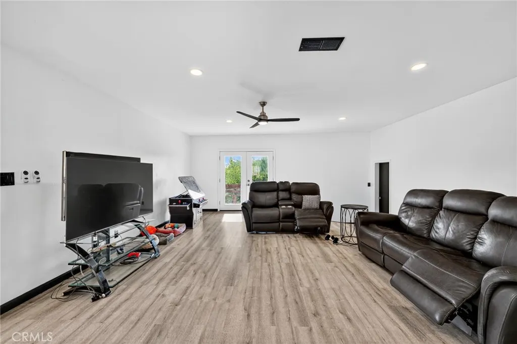 https://cdn.realtyfeed.com/cdn/127/306565556/0c9da7a4ba16ebfab953c5aaf22b48ca.webp