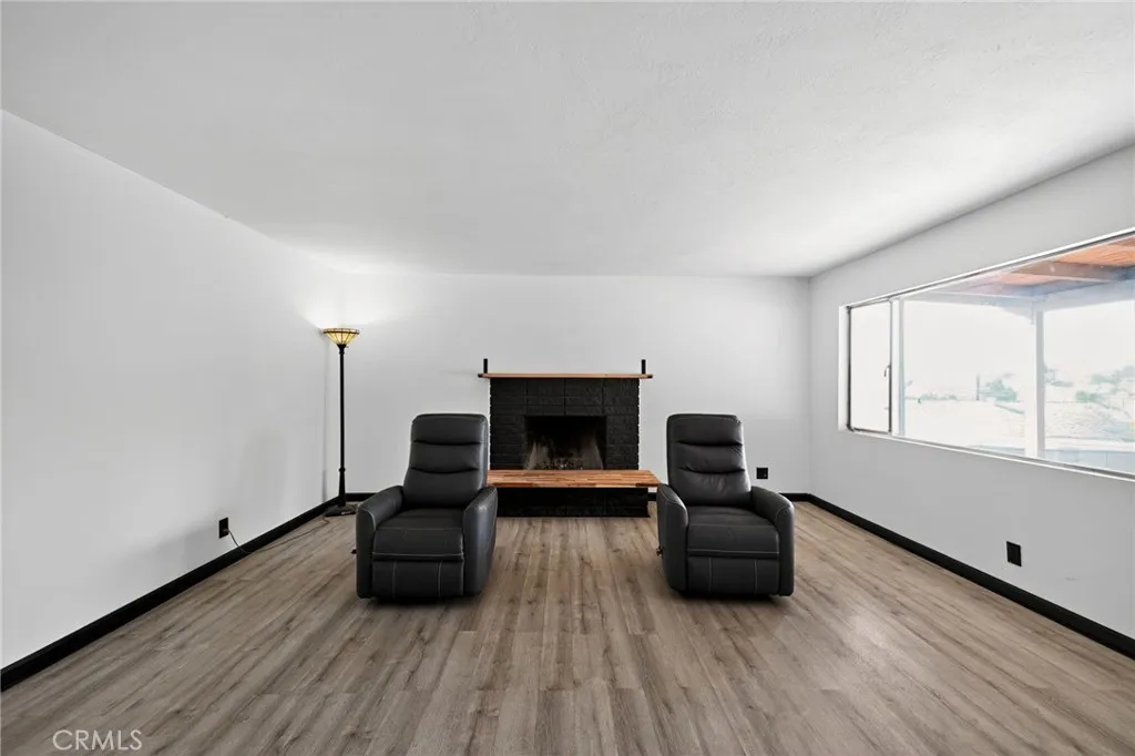 https://cdn.realtyfeed.com/cdn/127/306565556/49446e81d4ba09b045b8b7a58b62443d.webp