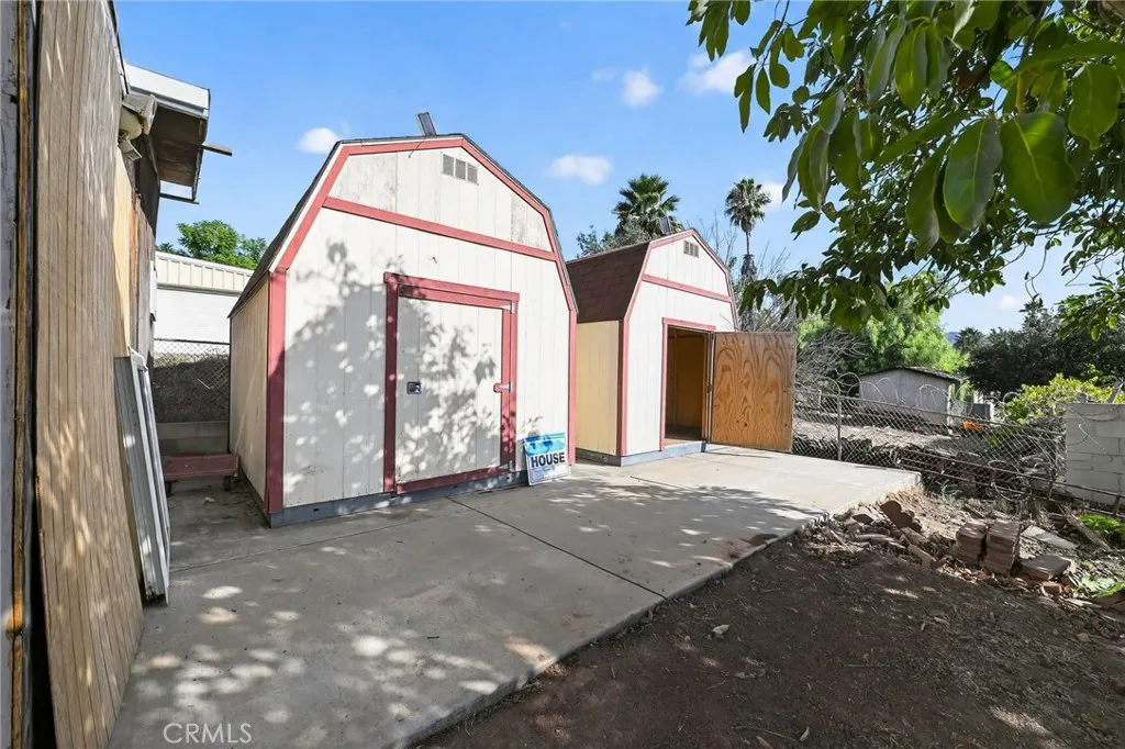 https://cdn.realtyfeed.com/cdn/127/306565556/9e258ccf2e9db76262803ad531da59ee.webp