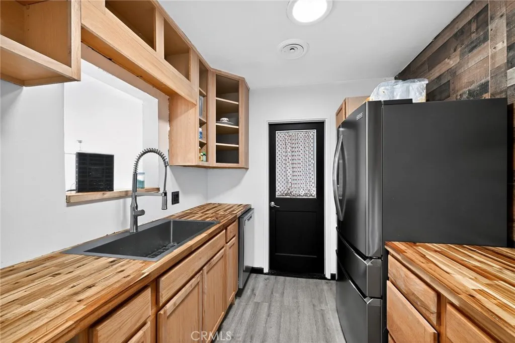 https://cdn.realtyfeed.com/cdn/127/306565556/c2ae7ecbbe44663d10ae6da03576f9eb.webp
