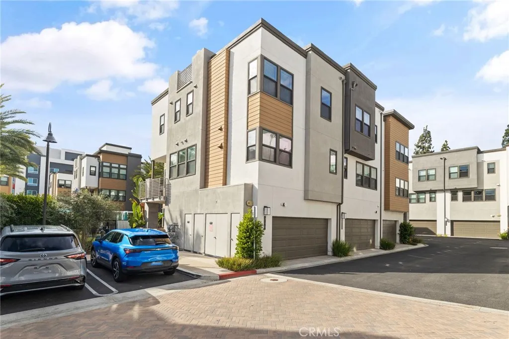 Orange, CA 92868