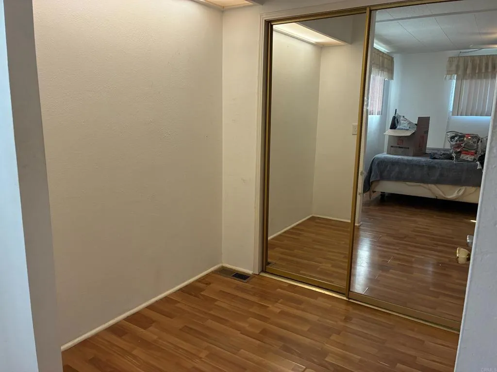 https://cdn.realtyfeed.com/cdn/127/306565667/ef1d83c3696f91305758971bf0348705.webp