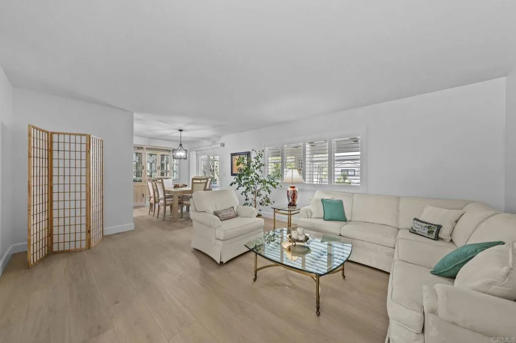 https://cdn.realtyfeed.com/cdn/127/306565675/82e16b854be4a2787a18012962aac65f.webp