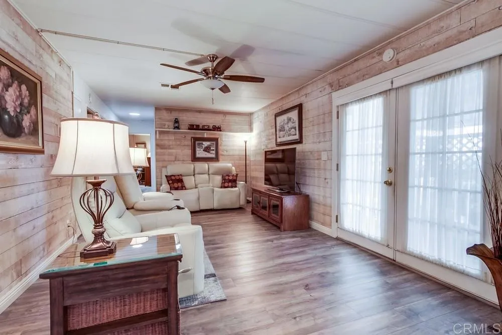https://cdn.realtyfeed.com/cdn/127/306565681/0bc79b857329d09d6d4e0e574d786320.webp