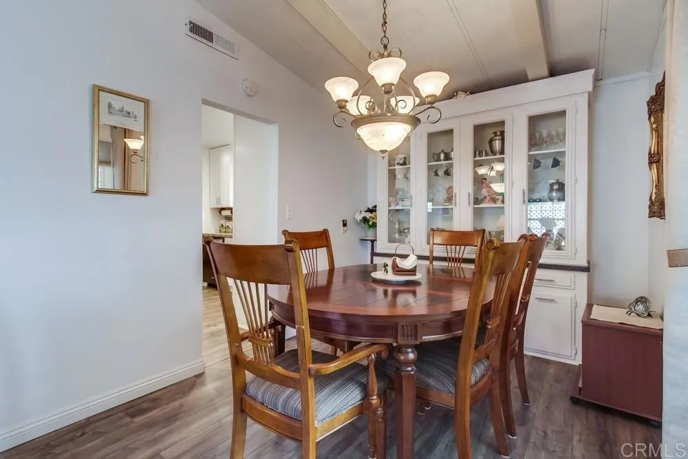 https://cdn.realtyfeed.com/cdn/127/306565681/2a53c3a3f2d08325bcf8f085fecbf46e.webp