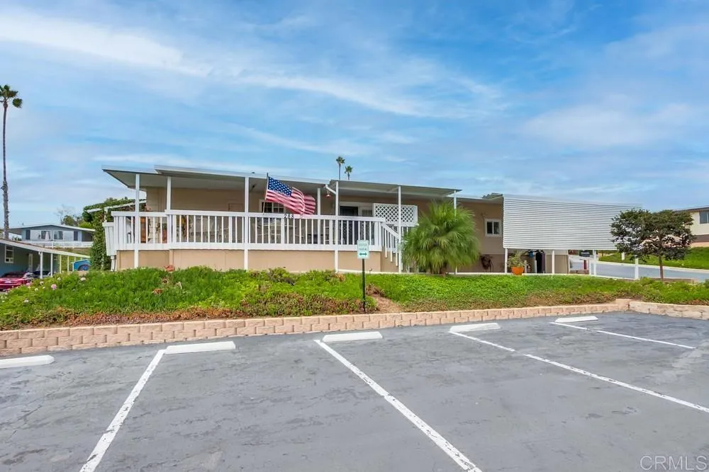 https://cdn.realtyfeed.com/cdn/127/306565681/3301fb1a3a54d7119dd510248aa7c111.webp