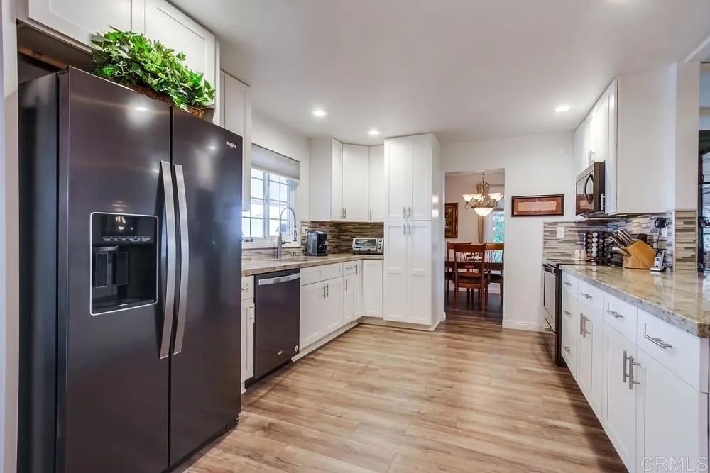 https://cdn.realtyfeed.com/cdn/127/306565681/35f3a0e3a0e120b13eac13cf6a15fb97.webp