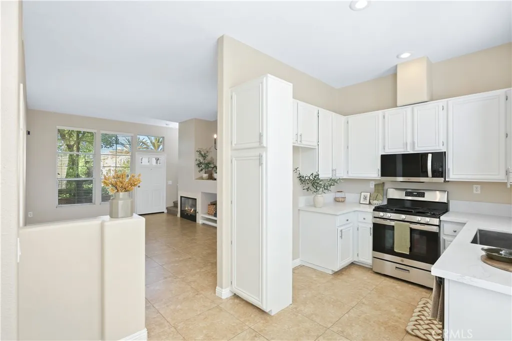 Anaheim Hills, CA 92808