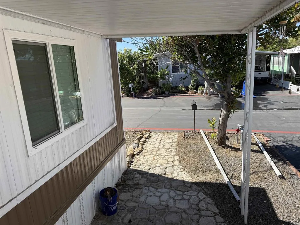 https://cdn.realtyfeed.com/cdn/127/306565725/28a846f3eb6446046f97785983c5106a.webp