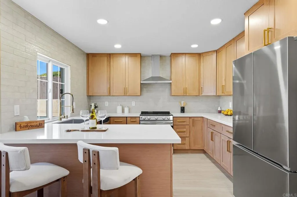 https://cdn.realtyfeed.com/cdn/127/306565728/6ff52418d50084ece8c94963c8a5e692.webp