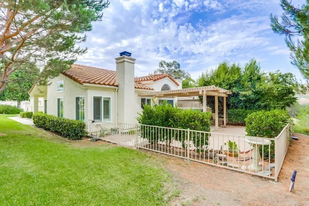 Photo #19: NDP2509913 Listing: Photo #19