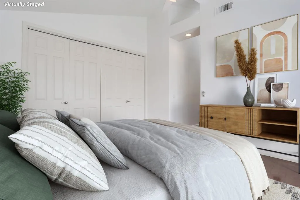https://cdn.realtyfeed.com/cdn/127/306565777/c03897b9c1e74aff4bd242801b045d07.webp