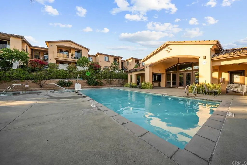 https://cdn.realtyfeed.com/cdn/127/306565781/01ea0861794ba2bea6f3147f46bb2ba2.webp