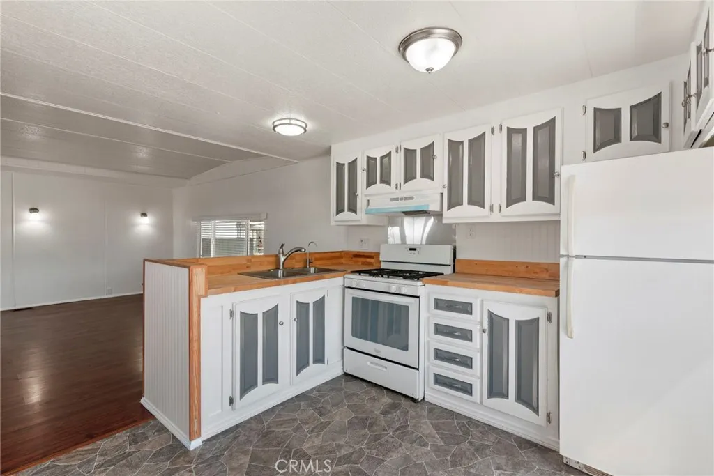 https://cdn.realtyfeed.com/cdn/127/306565807/b996a1b1686973ffefd860c0fb8c706e.webp