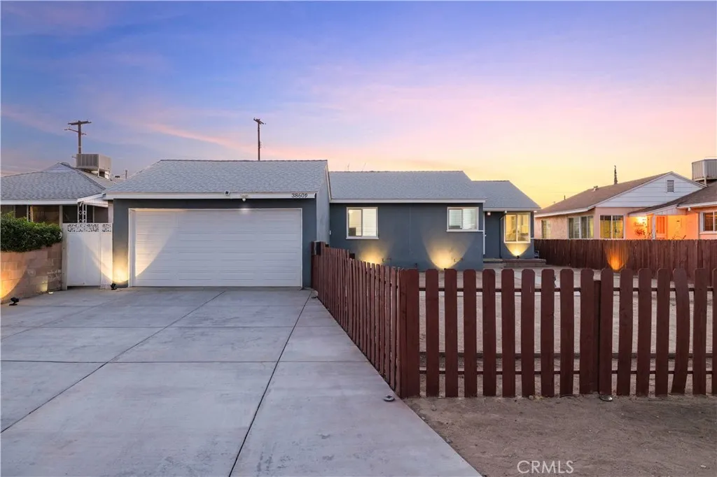 Palmdale, CA 93550
