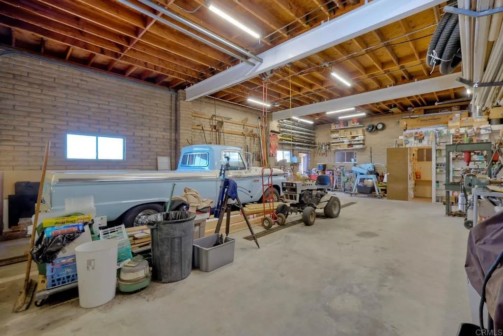 https://cdn.realtyfeed.com/cdn/127/306565813/70bb0fe53e6cb32ecd37f0fbb40145ec.webp