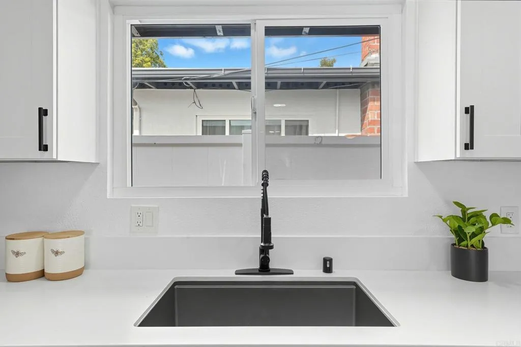 https://cdn.realtyfeed.com/cdn/127/306565832/646c5f0188a009da60ca0c3e2c5e4d61.webp