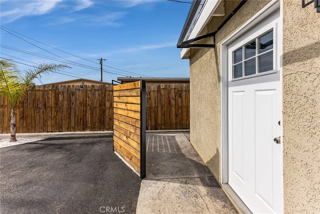 North Hollywood, CA 91605