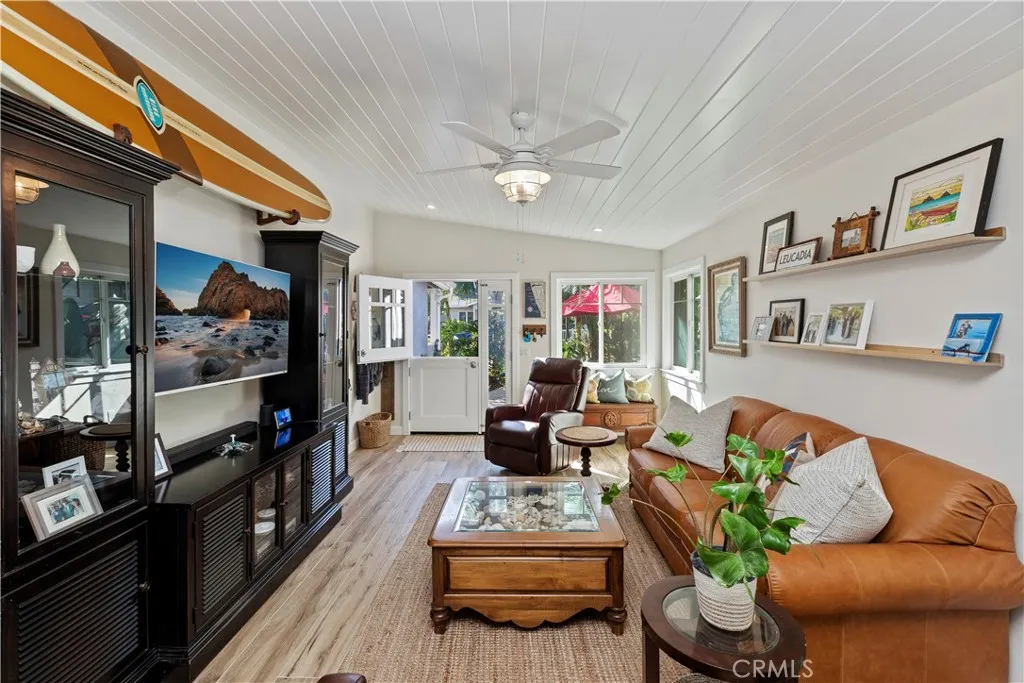 https://cdn.realtyfeed.com/cdn/127/306565878/bacba5b014d029a8d0e6415d6d71e500.webp