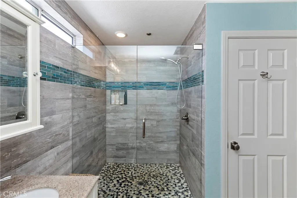https://cdn.realtyfeed.com/cdn/127/306565878/de840d3c853b35f3ec45d94b38fbe887.webp