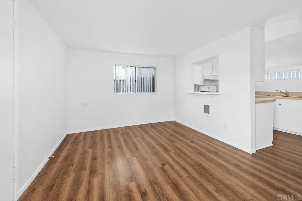 https://cdn.realtyfeed.com/cdn/127/306565927/67ab972170a53aa93b987370ab20fde3.webp