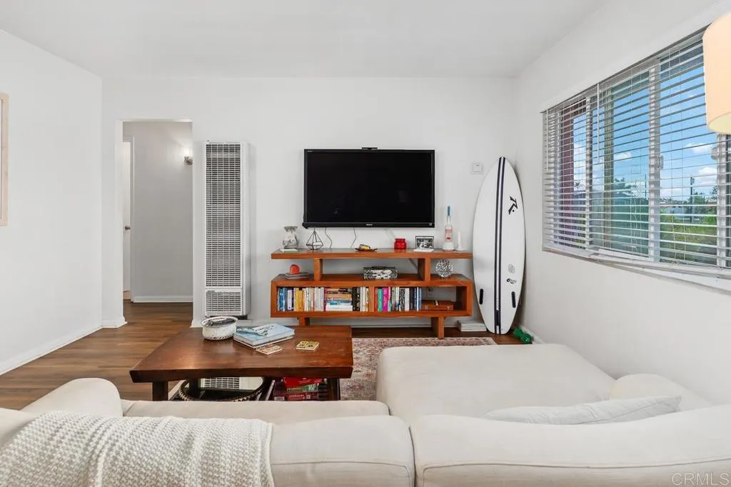 https://cdn.realtyfeed.com/cdn/127/306565927/7706f48f551463703c9383021515fdb7.webp