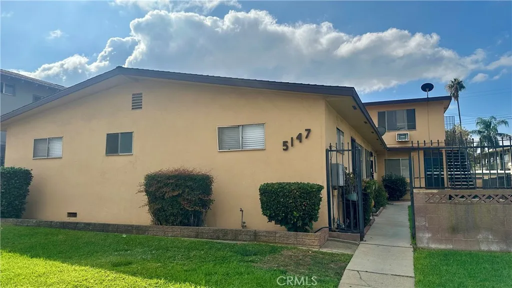 Montclair, CA 91763