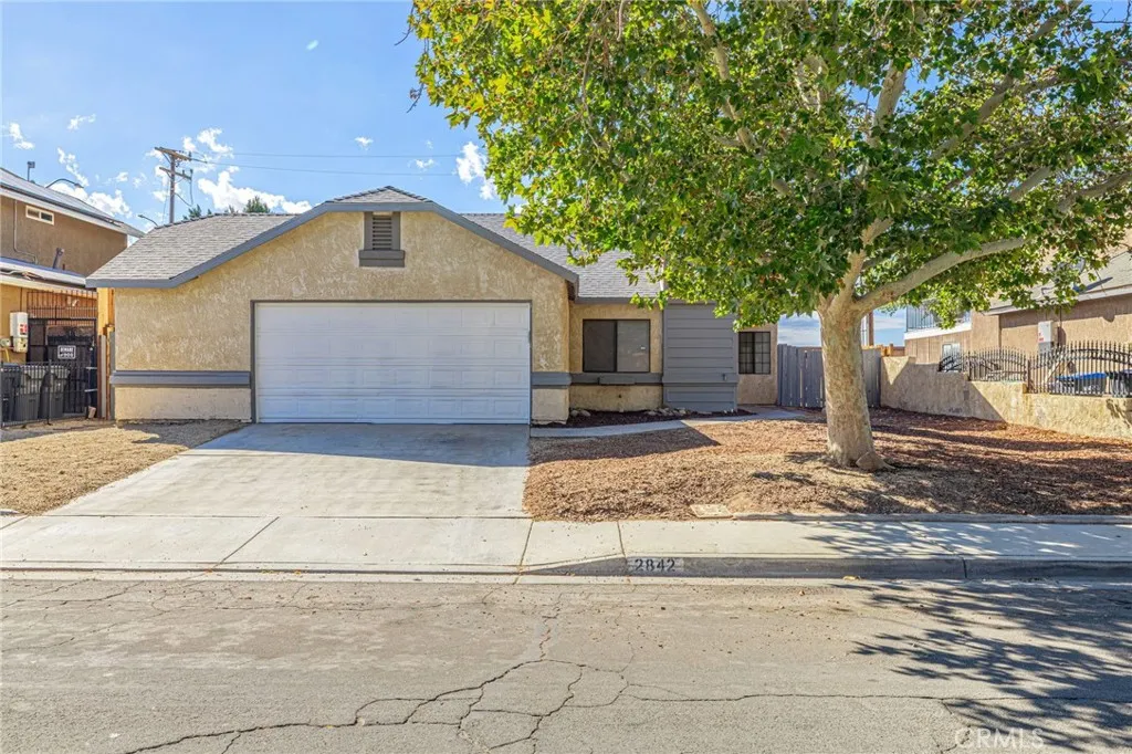 Lancaster, CA 93535