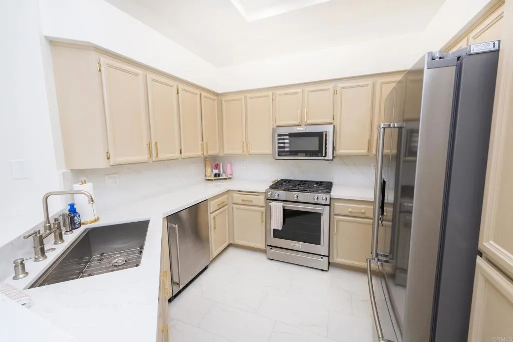Photo #6: PTP2507814 Listing 