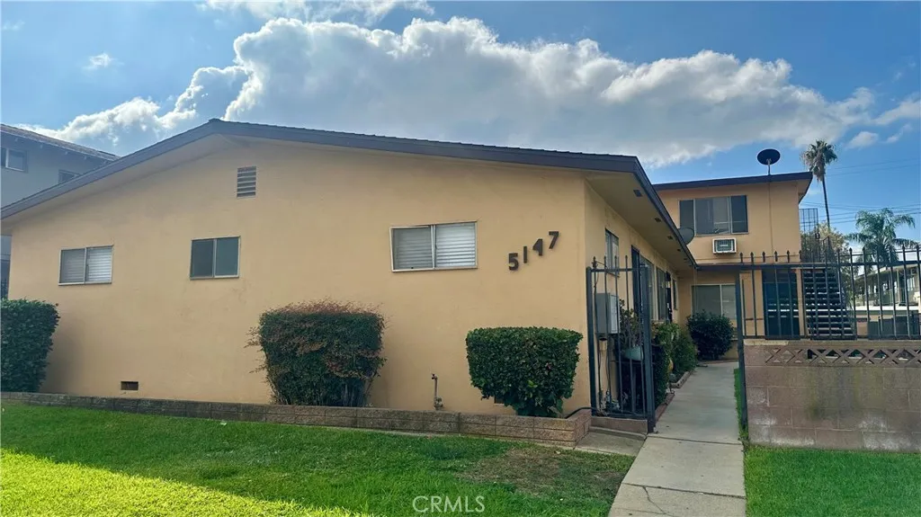 Montclair, CA 91763