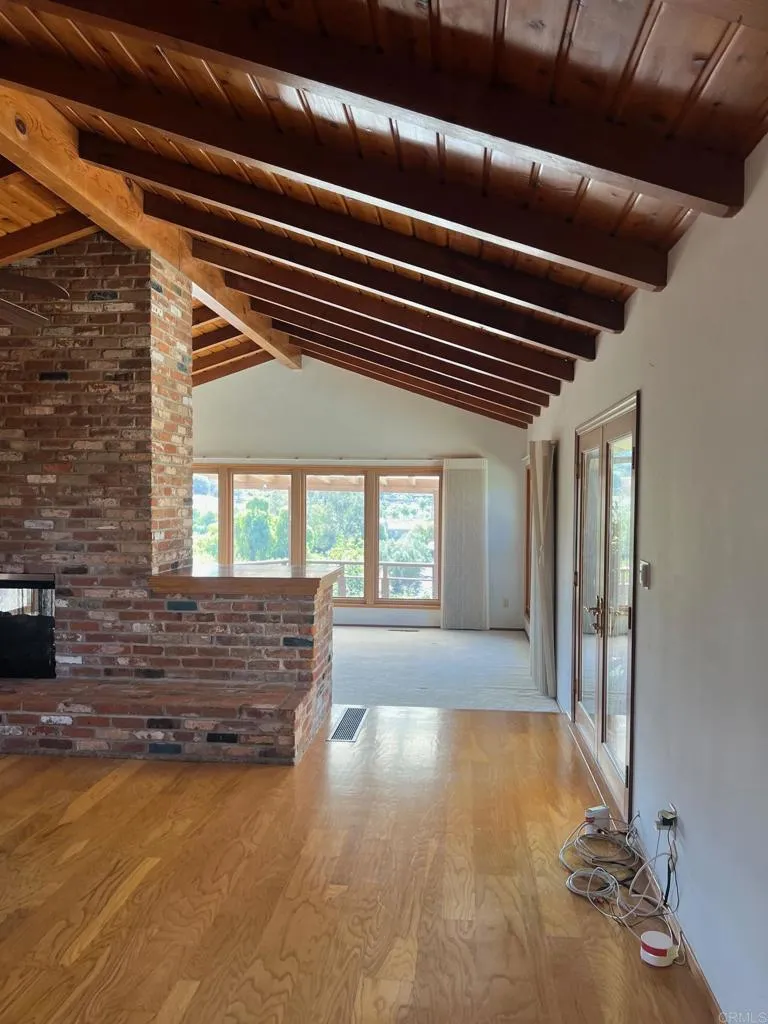 https://cdn.realtyfeed.com/cdn/127/306566045/00fa63be5a404146967b3f28a4846a7a.webp