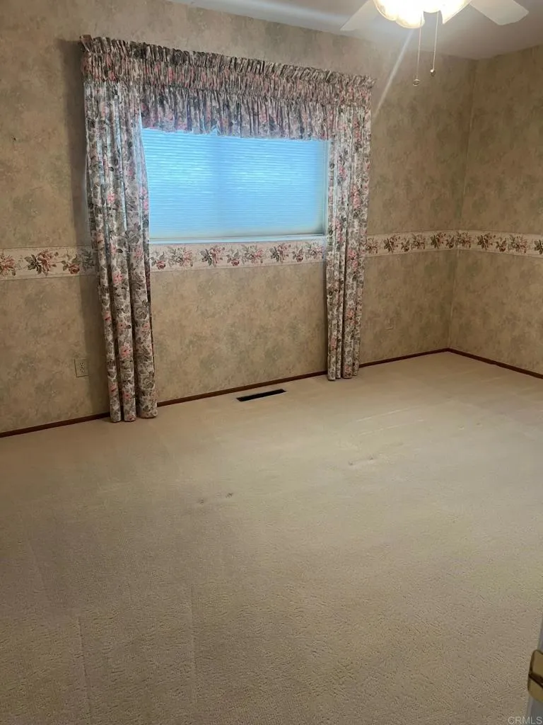 https://cdn.realtyfeed.com/cdn/127/306566045/aae6c565129faa98c169d7f18a76f423.webp