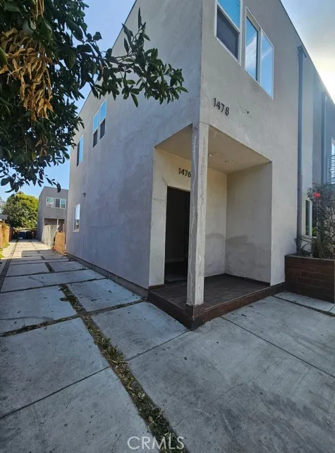 Los Angeles, CA 90002